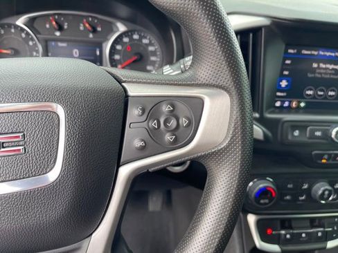 Used 2022 GMC Terrain SLE w/ Driver Convenience Package AWD/4WD image 16