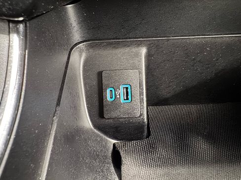 Used 2022 Ford F150 Lightning Pro AWD/4WD image 40