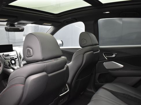 Used 2023 Acura RDX A-Spec image 9