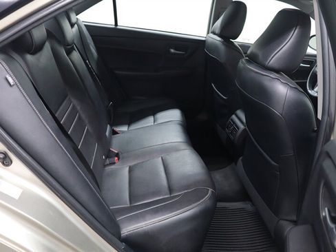 Used 2015 Toyota Camry XLE FWD image 28