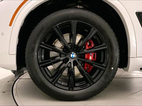 Certified 2022 BMW X5 xDrive40i w/ M Sport Package image 8