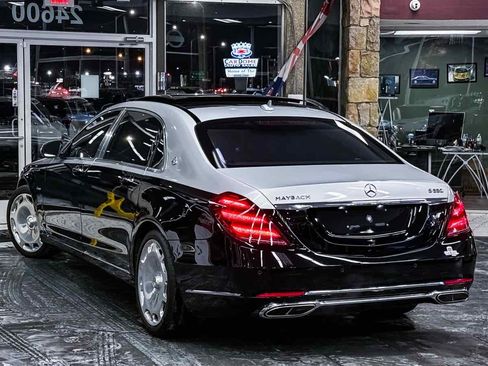 Used 2018 Mercedes-Benz Maybach S 560 4MATIC image 9
