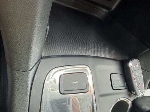 Used 2019 Chevrolet Traverse Premier w/ Driver Confidence II Package FWD image 30