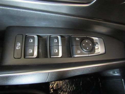 Used 2021 Kia Sorento S FWD image 37