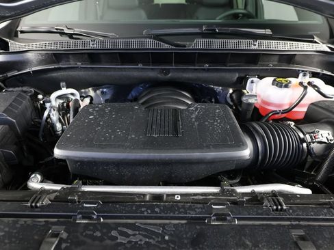 Used 2026 Chevrolet Tahoe Z71 w/ Comfort Package AWD/4WD image 39