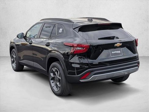 New 2026 Chevrolet Trax LT w/ Driver Confidence Package image 9