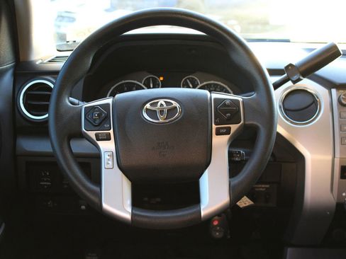 Used 2016 Toyota Tundra SR5 image 29
