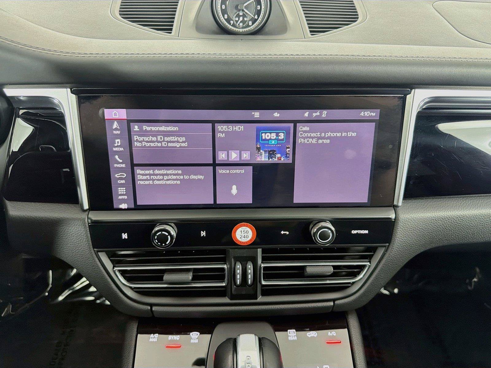 Used 2022 Porsche Macan AWD/4WD image 20
