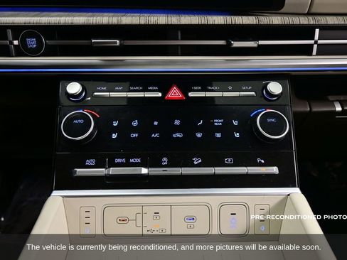 Used 2024 Hyundai Santa Fe Calligraphy image 21