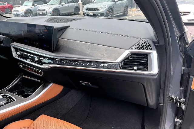 Used 2024 BMW X5 xDrive40i AWD/4WD image 17