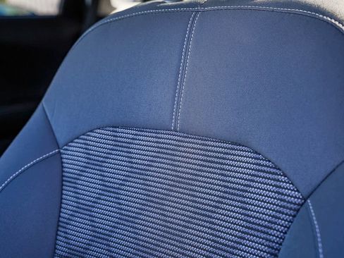 Used 2021 Kia Niro LXS image 25