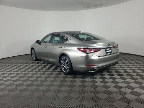 Used 2020 Lexus ES 350 w/ Premium Package image 6