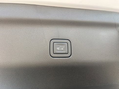 New 2026 GMC Yukon Denali w/ Sun & Power Step Package image 43