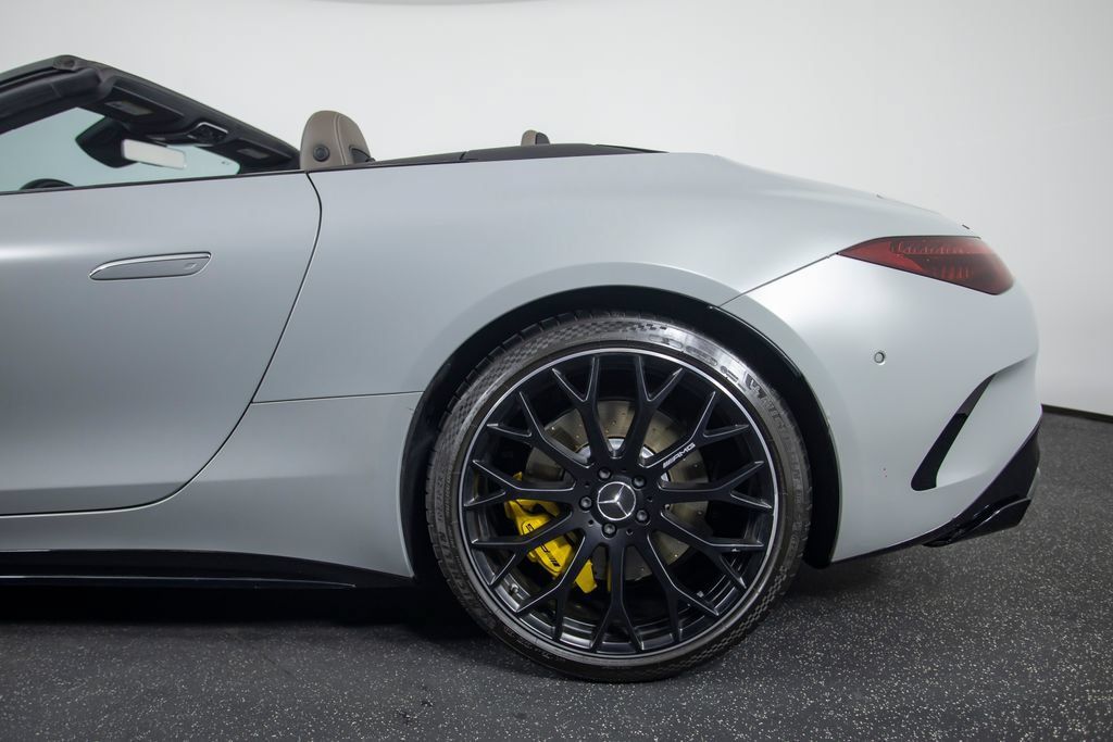 Used 2022 Mercedes-Benz SL 63 AMG 4MATIC image 12