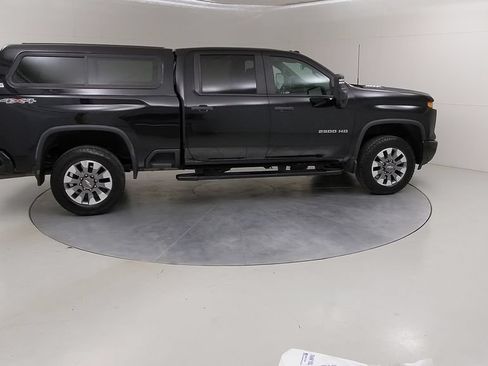 Used 2024 Chevrolet Silverado 2500 Custom w/ Custom Value Package AWD/4WD image 12