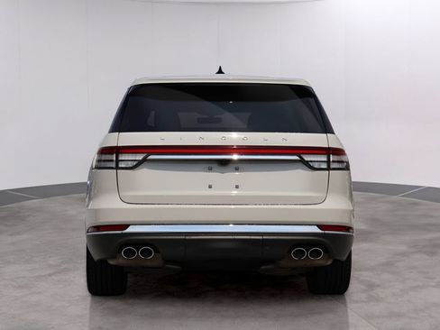 Used 2024 Lincoln Aviator Reserve w/ Equipment Group 201A AWD/4WD image 6