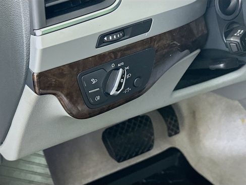 Used 2017 Audi Q7 2.0T Premium AWD/4WD image 16