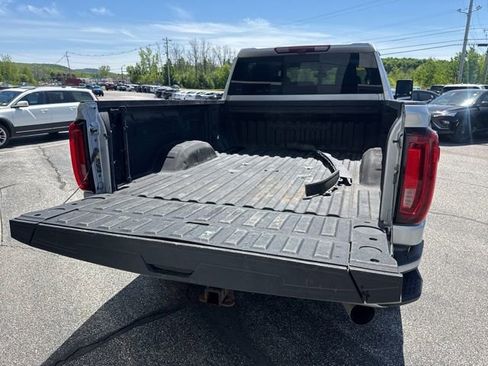 Used 2022 GMC Sierra 3500 Denali w/ Denali Ultimate Package AWD/4WD image 12