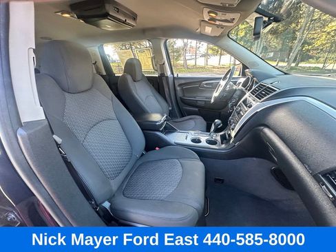Used 2011 Chevrolet Traverse LT w/ Personal Connectivity Package image 22