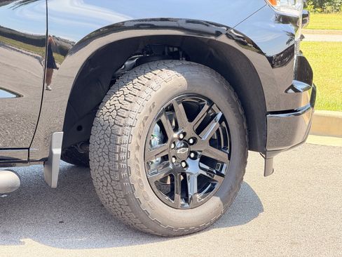 Used 2026 Chevrolet Silverado 1500 RST AWD/4WD image 5