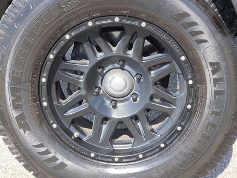 Used 2012 Toyota Tacoma 4x4 Double Cab w/ TRD Off-Road Pkg image 9