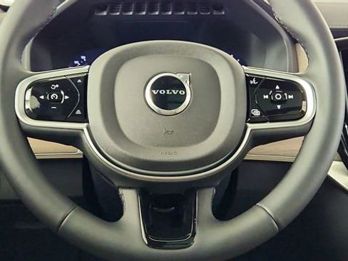 Used 2026 Volvo XC90 B6 Plus w/ Protection Package Premier AWD/4WD image 26