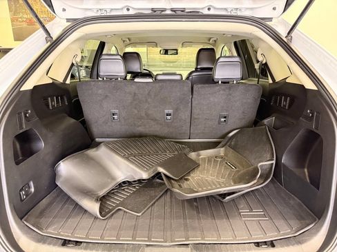 Used 2024 Ford Edge SEL AWD/4WD image 23
