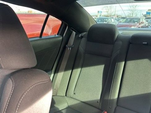 Used 2022 Dodge Charger SXT w/ Driver Convenience Group image 17