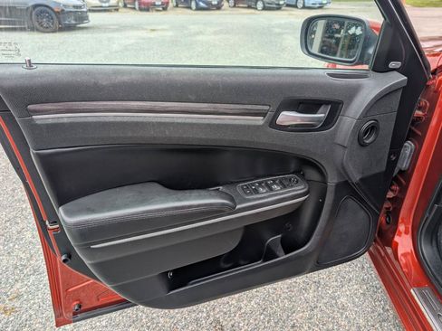 Used 2021 Chrysler 300 Touring L RWD image 12