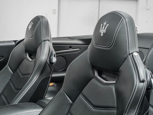 Used 2014 Maserati GranTurismo Convertible RWD image 26