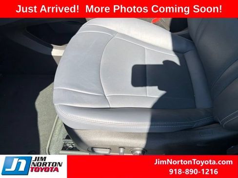 Used 2022 Buick Enclave Essence w/ Experience Buick Package AWD/4WD image 10