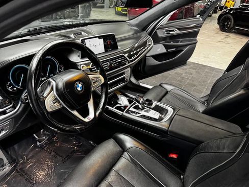 Used 2016 BMW 740i RWD image 32