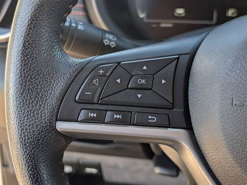 Used 2021 Nissan Kicks SR w/ Interior Electronics Package FWD image 23