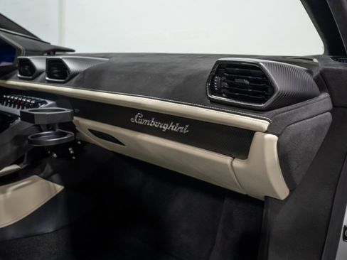 Used 2024 Lamborghini Huracan Tecnica RWD image 67