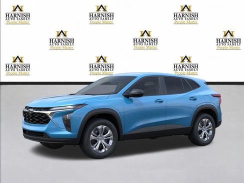 New 2026 Chevrolet Trax LS w/ Driver Confidence Package FWD image 2