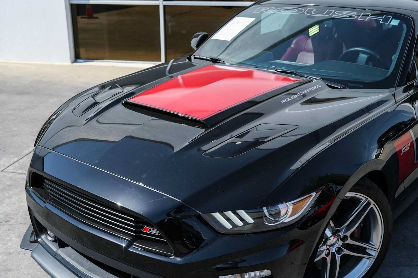 Used 2016 Ford Mustang GT Premium w/ GT Performance Package RWD image 4