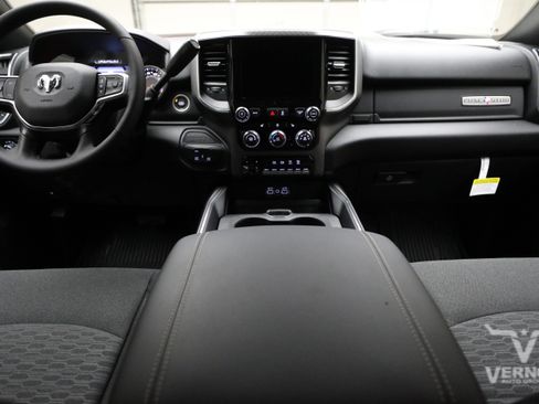 New 2026 RAM 2500 Lone Star AWD/4WD image 13