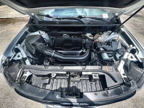 Used 2023 GMC Acadia SLE w/ Elevation Edition FWD image 29