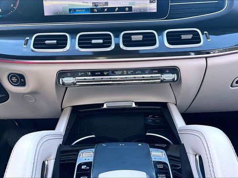 Used 2020 Mercedes-Benz GLE 350 w/ Premium Package image 41