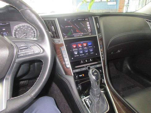 Used 2019 INFINITI Q50 Luxe w/ Essential Package (3.0T Luxe) AWD/4WD image 37