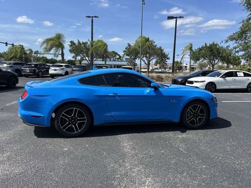 Used 2022 Ford Mustang GT Premium w/ Equipment Group 401A RWD image 4