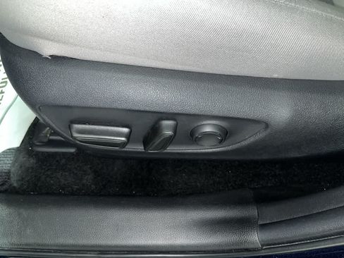 Used 2022 Toyota RAV4 XLE AWD/4WD image 14