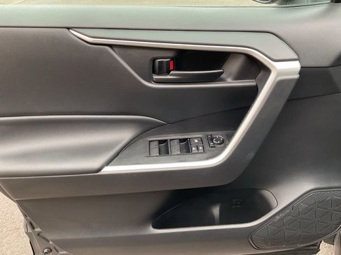 Used 2023 Toyota RAV4 LE FWD image 11