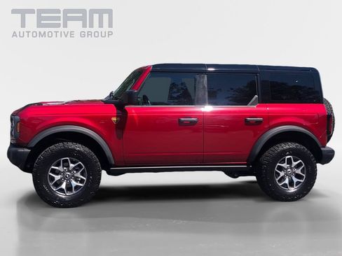 Used 2025 Ford Bronco Badlands AWD/4WD image 4