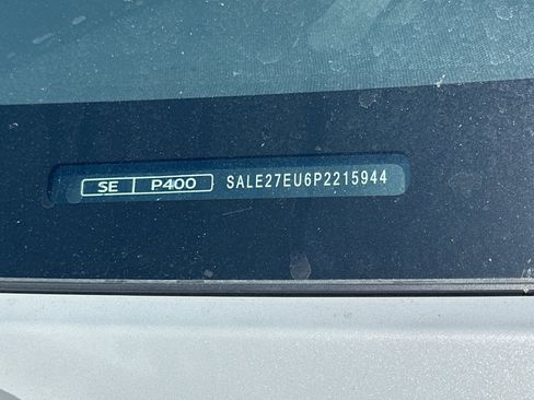 Used 2023 Land Rover Defender 110 X-Dynamic SE image 2