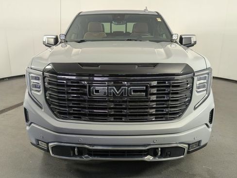 Used 2025 GMC Sierra 1500 Denali Ultimate image 3