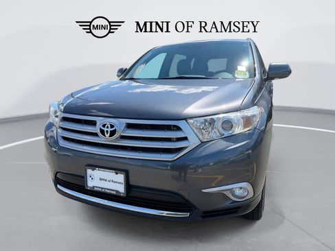 Used 2011 Toyota Highlander Limited w/ Tow Pkg AWD/4WD image 1