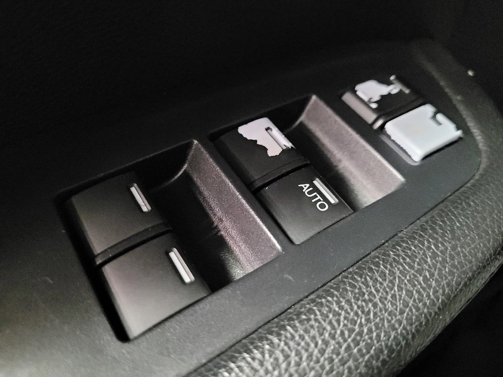 Used 2017 Honda Pilot Elite image 27