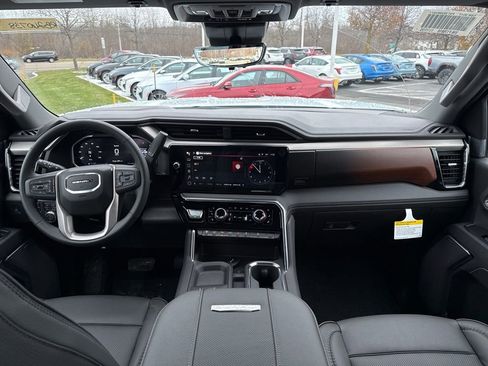 New 2026 GMC Sierra 3500 Denali w/ Denali Reserve Package image 6