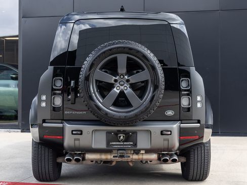 Used 2023 Land Rover Defender 110 V8 AWD/4WD image 7